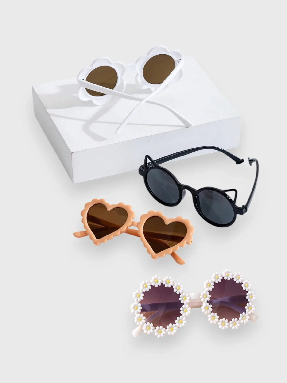 Kids Set of 4 Fashion Sunglasses